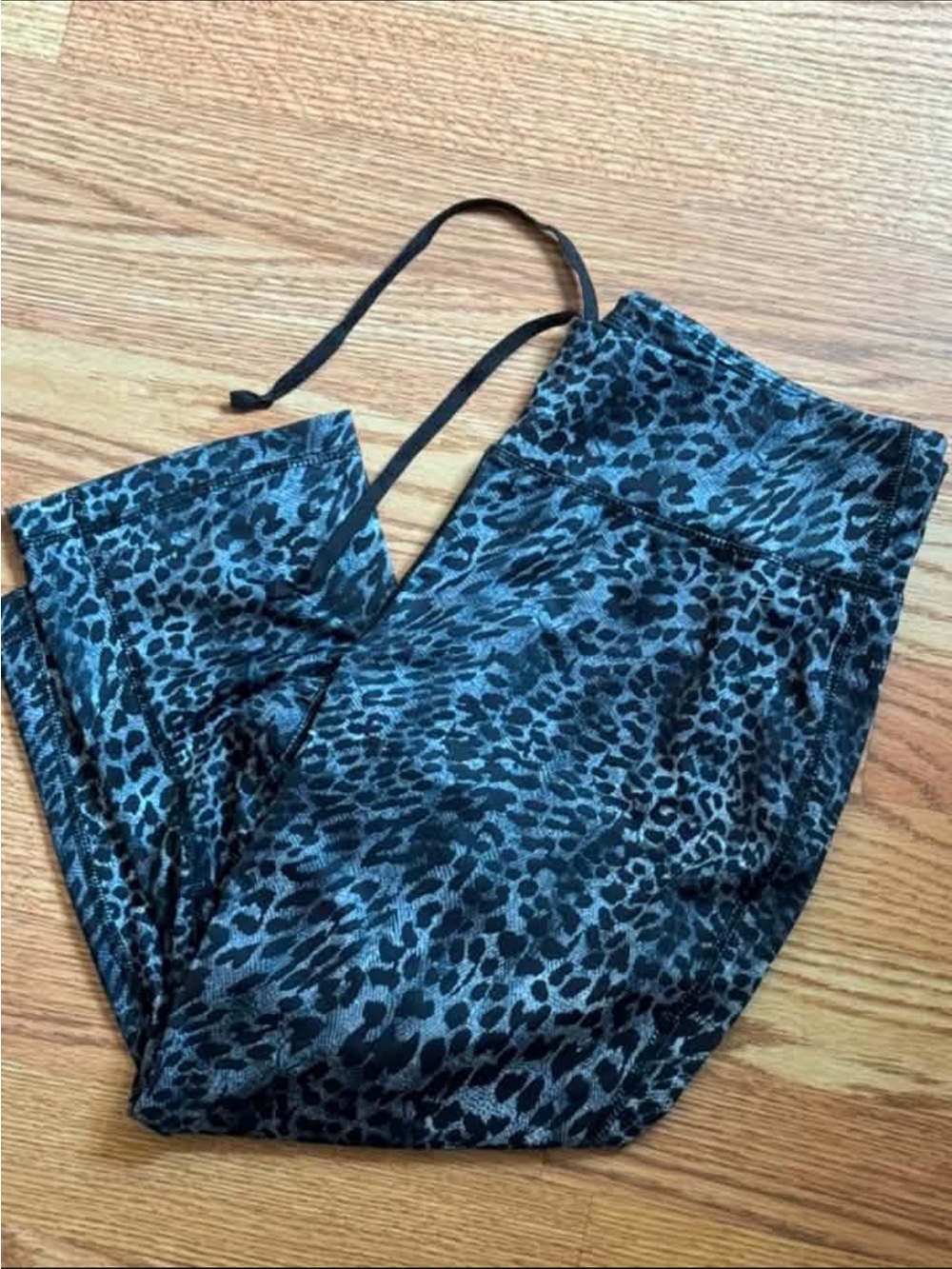 Danskin Black and Gray Leopard Print Wide Leg Capris